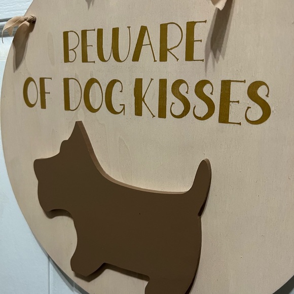 Dog Kisses Sign - Picture 2 of 2